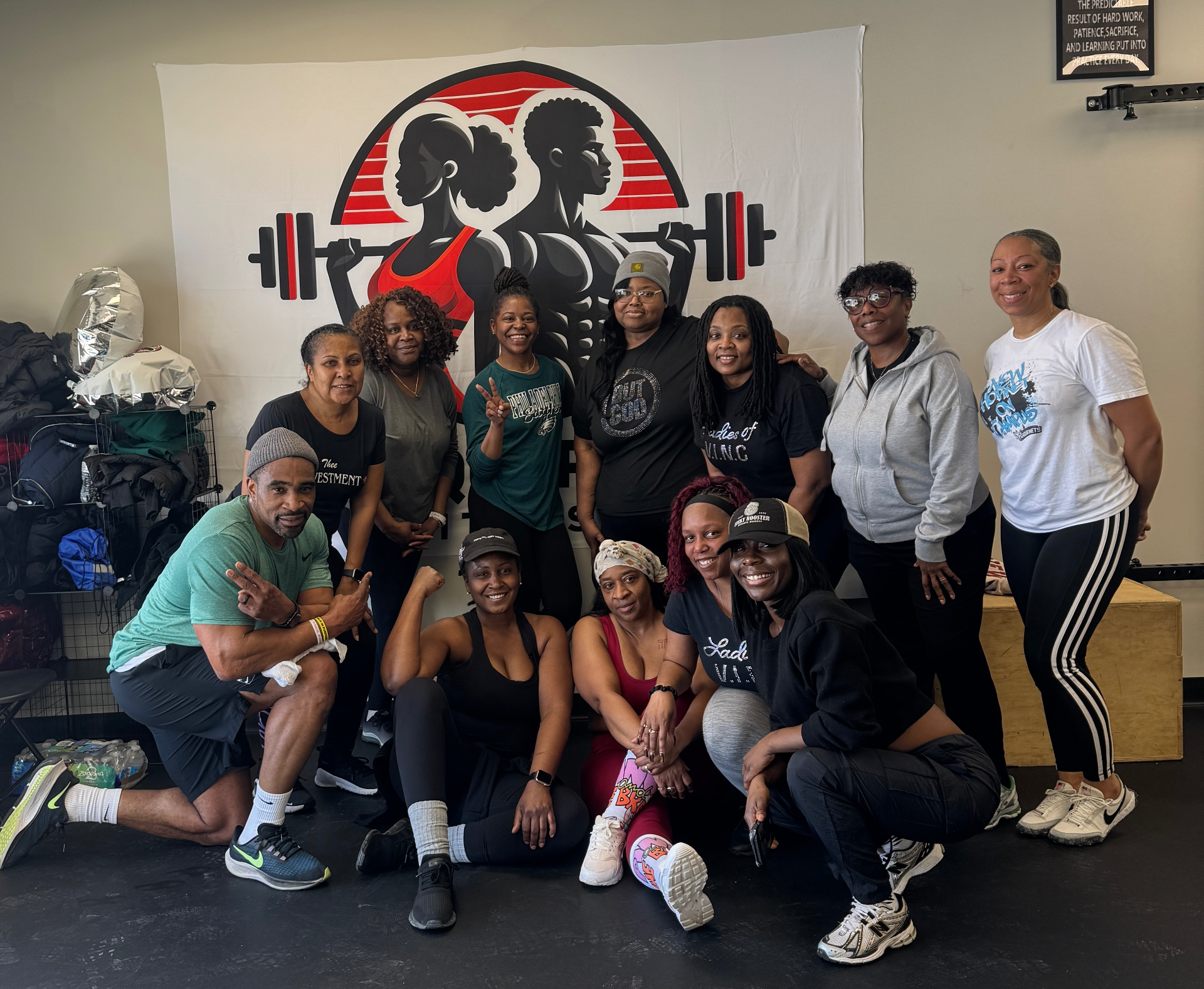 Community group photo at 4th Quarter Fitness
